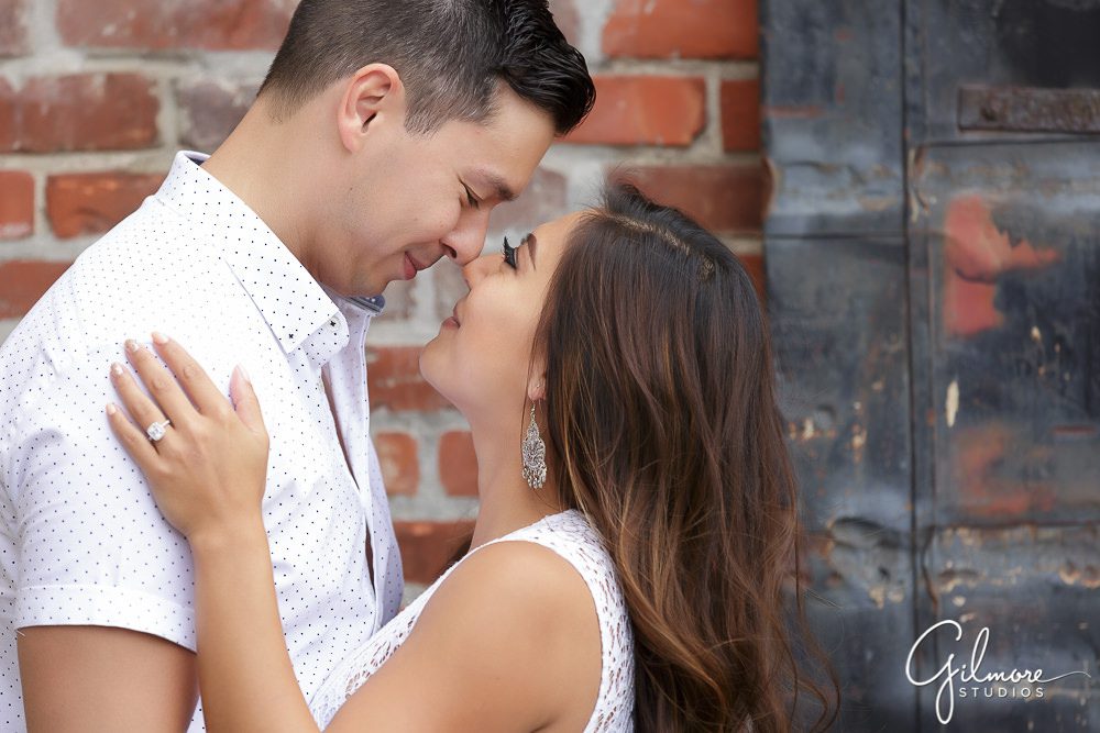 cute engagement photography session in HB
