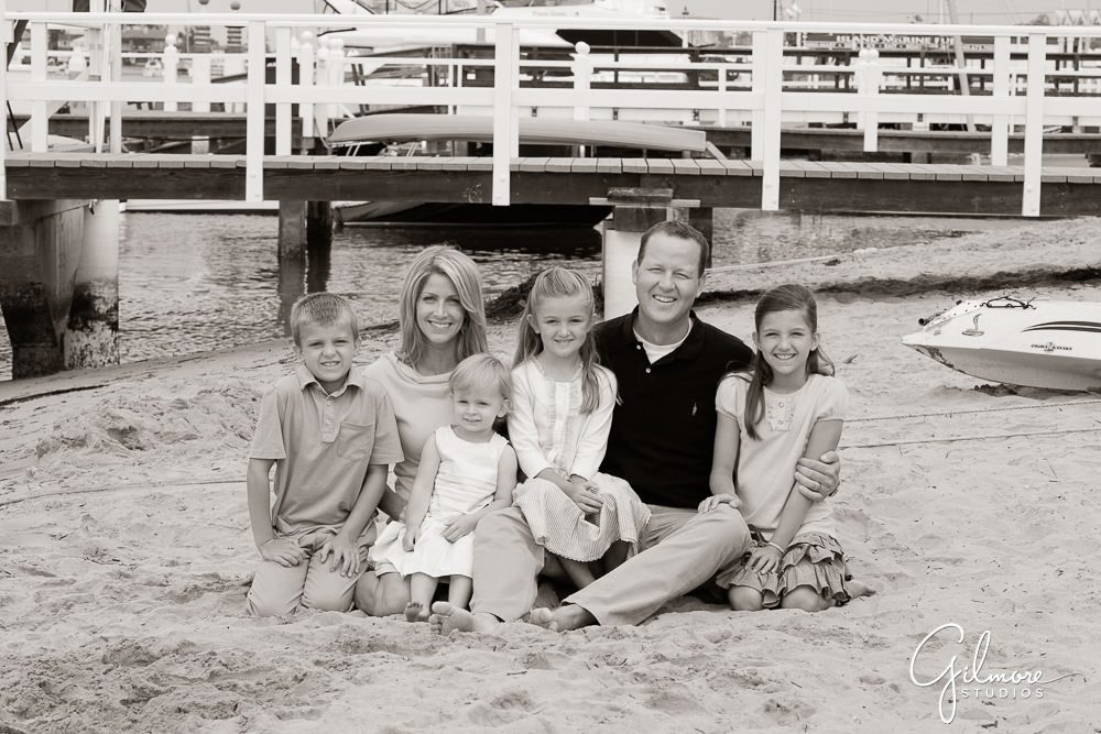 black and white Balboa Island family photographer