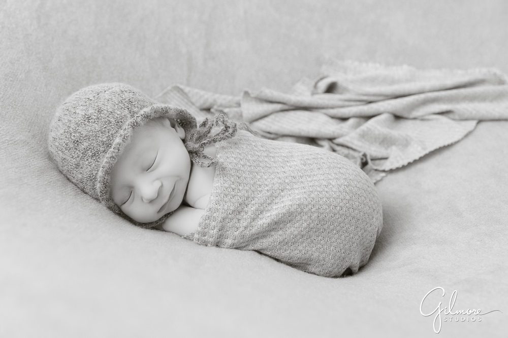 OC newborn photographer, natural tones, black and white photo