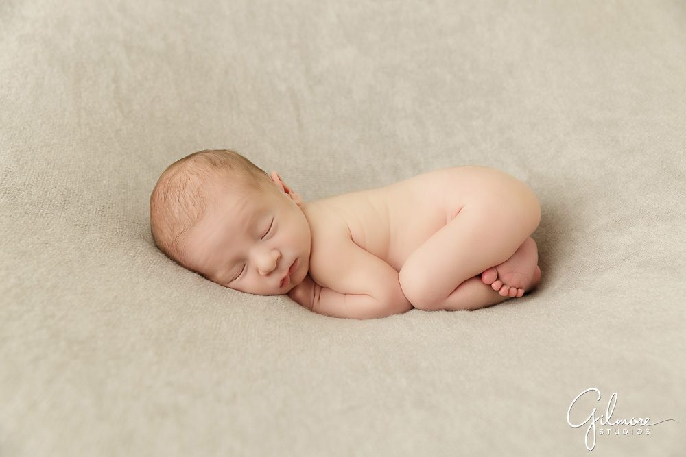 clean and simple newborn posing, OC newborn photographer