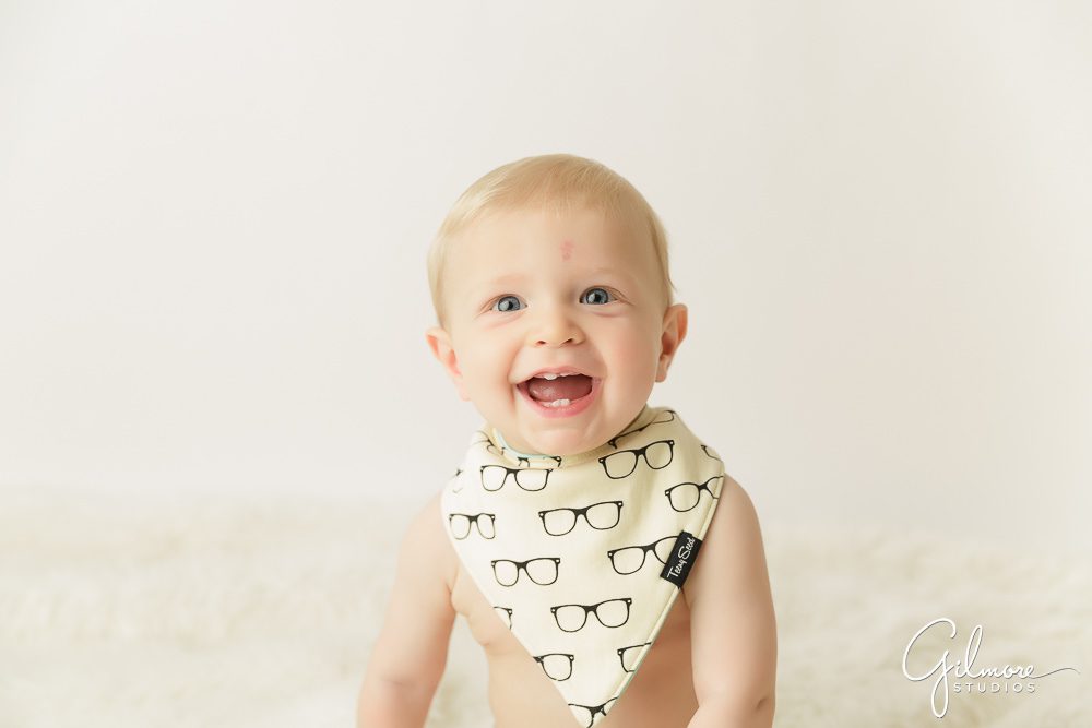 6 Month Old Baby Portrait Session, Teeny Seed baby bibs