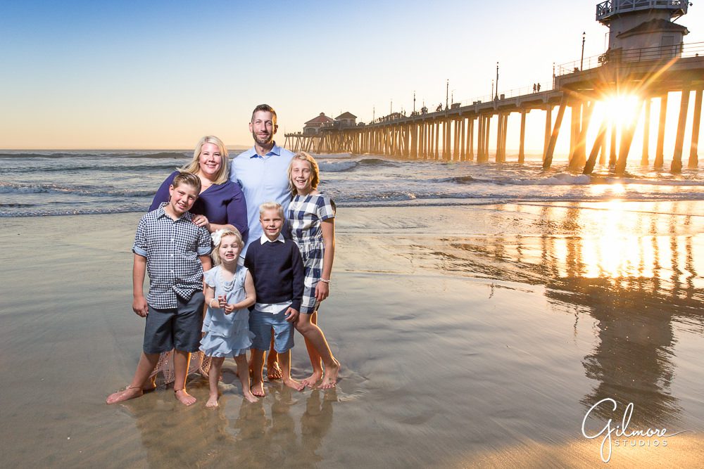 Family portrait photographer in Huntington Beach, CA