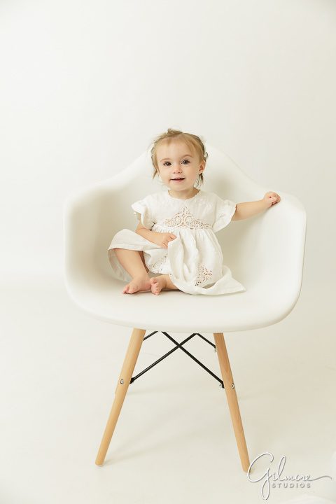 white chair, one year old, Smash Cake Photo Session