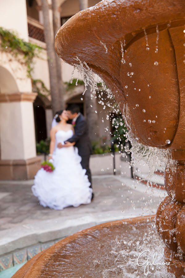 bride and groom, Turnip Rose wedding, Celebrations, fountain, Costa Mesa