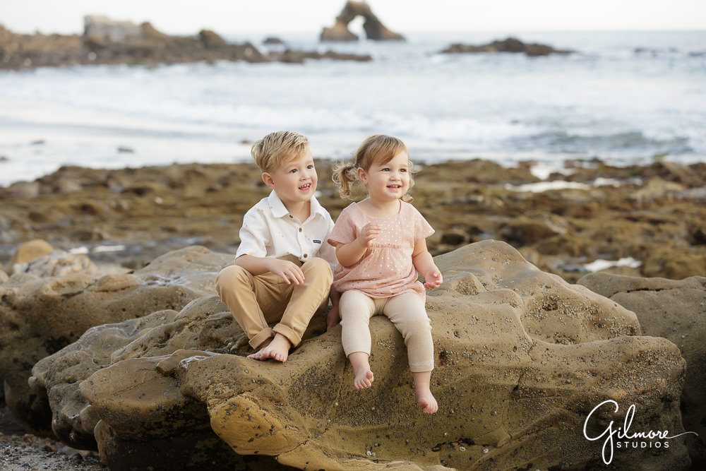 Little Corona beach, CDM family portrait photo, toddler brother and sister