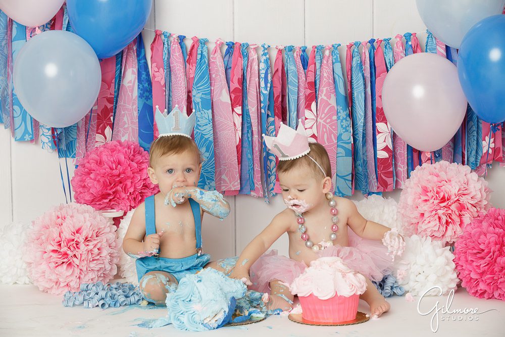 Twins 1st Birthday Cake Smash, set design, studio backgrounds