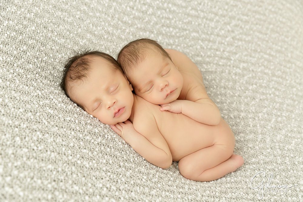 twin boys, gray blanket, newborn photographers in Orange County, CA