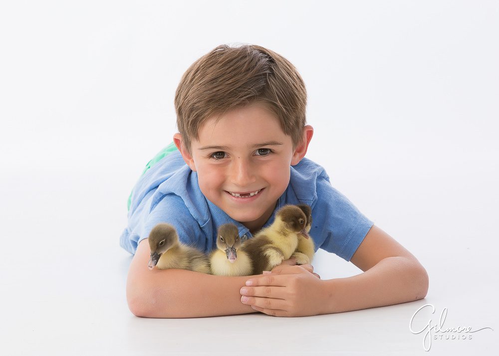 Orange County Mini Sessions, holding baby ducklings