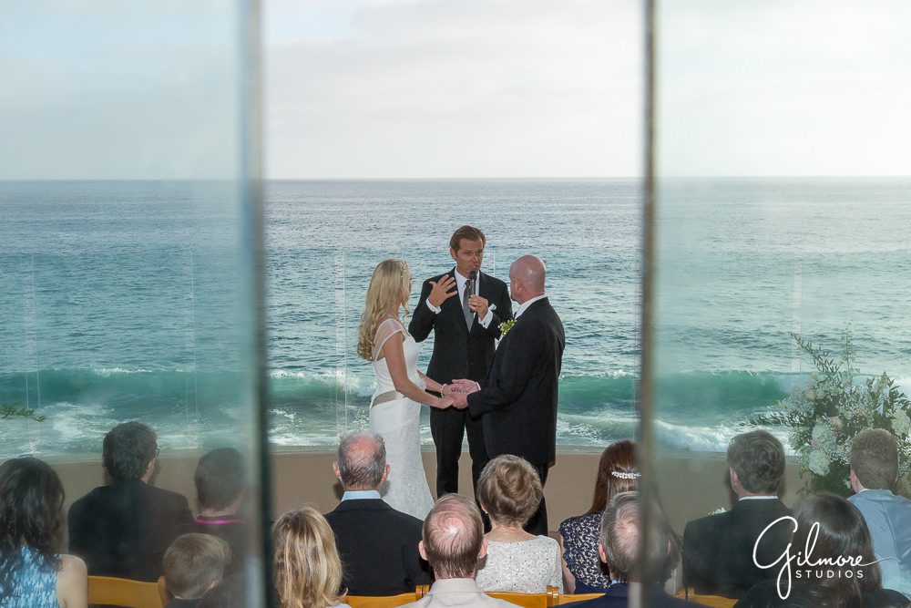 bride and groom, wedding dress, reading vows, vows, bride and groom reading vows, laguna beach, laguna beach wedding, laguna beach wedding ceremony, surf and sand, surf and sand wedding, surf and sand wedding ceremony, surf and sand wedding photographer, surf and sand wedding ceremony photographer, surf and sand resort, surf and sand resort wedding, surf and sand resort wedding ceremony, surf and sand resort wedding photographer, surf and sand resort wedding ceremony photographer, wedding ceremony photographer , wedding photographer, orange county wedding photographer, waves