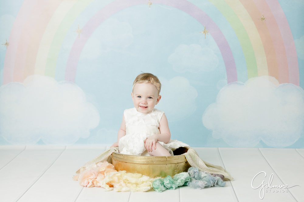 Unicorn Theme Cake Smash, rainbow background, backdrop, props, portraits, one year old baby girl, portrait session, photo studio, props