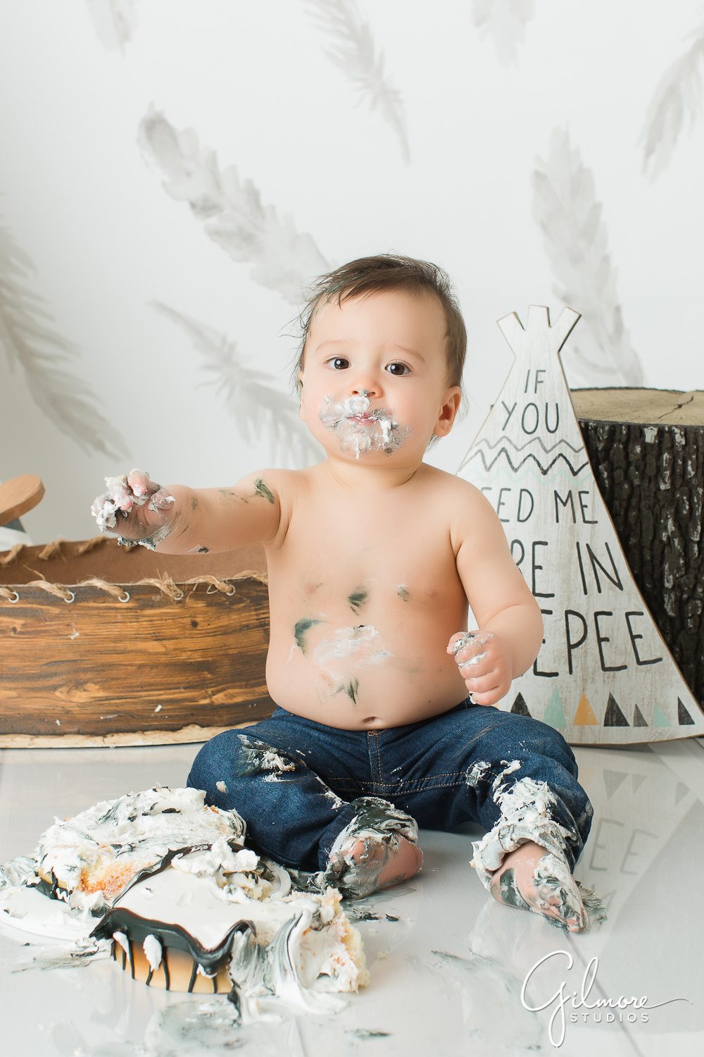 Little Indian Cake Smash, 1st birthday, baby, family portrait session, teepee, props