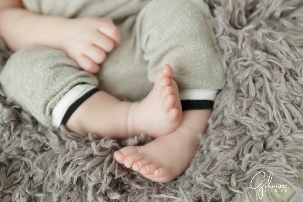 baby toes, details, outfit, Newborn boy, photography, session, studio, it's a boy