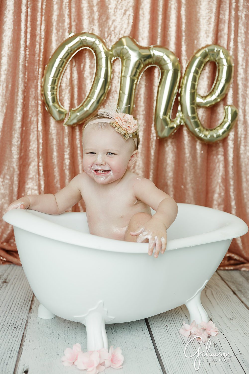 First Birthday Cake Smash Photographer, baby bath, tub, one year old, baby girl, banner, decoration, cake stand