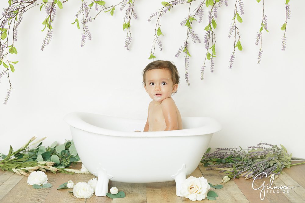 bath, Fairy Cake Smash Session, 1st birthday, simple, floral, white, tuscany, one year old, birthday, set design, background, prop, girl, tub