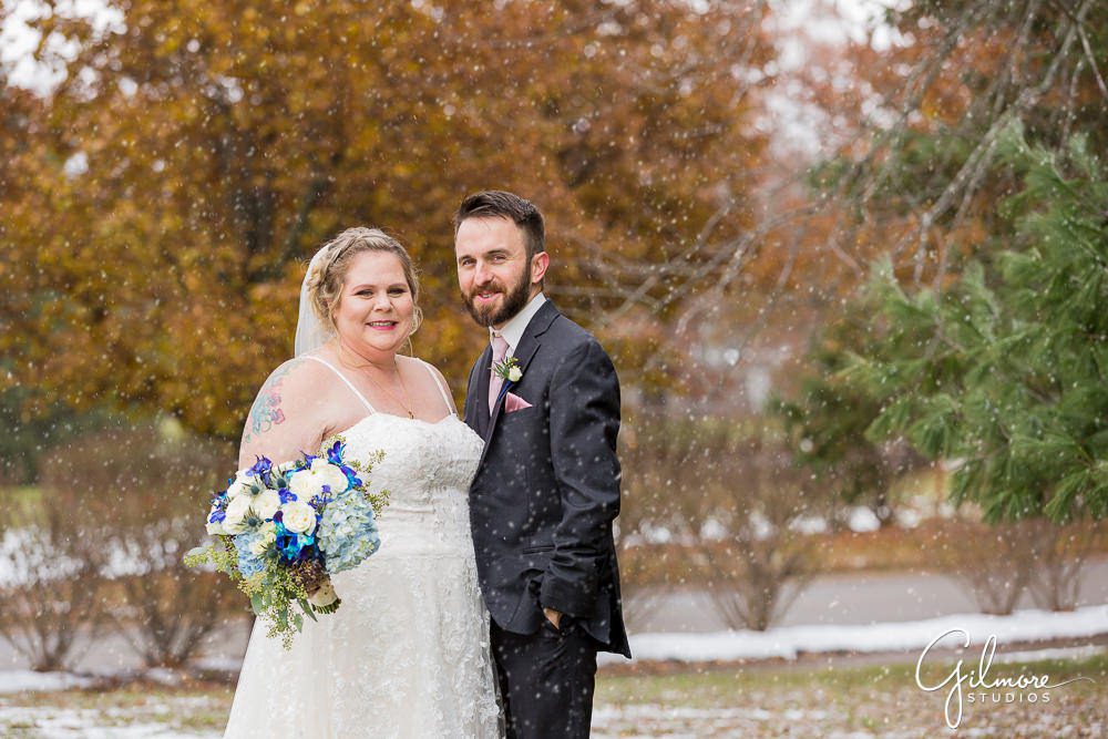 Grand Belle Wedding photography, Holly, Michigan, first look, bride, groom