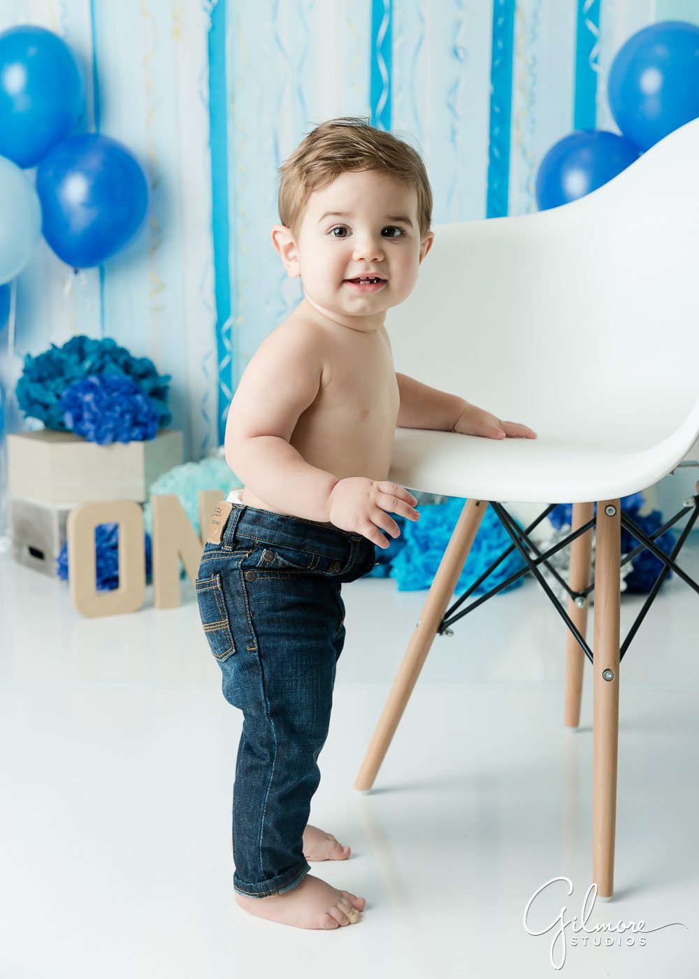 Cake Smash photography for boys, classic portrait session, photography, birthdays, boys outfit