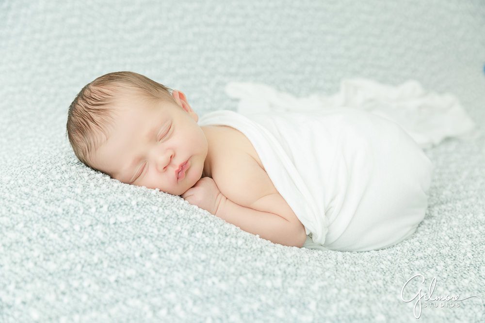 Newborn Portrait with Siblings, OC baby photographer, blue blanket, boy, baby photography