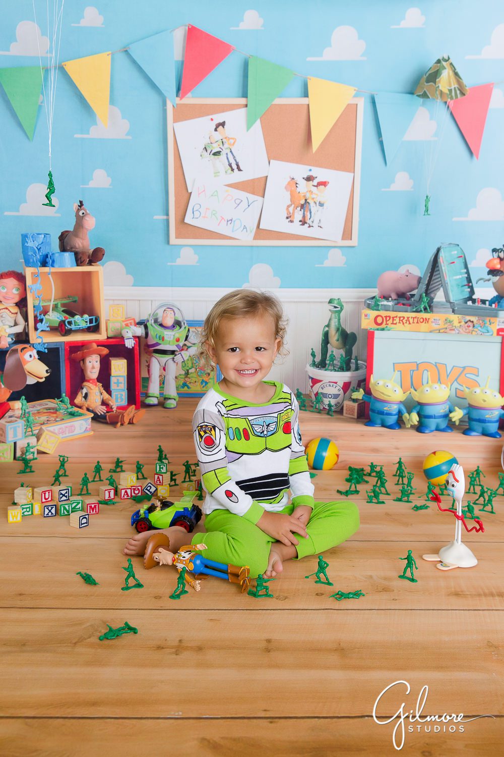 Toy Story Mini Sessions, buzz lightyear, party, background, themed session, Woody
