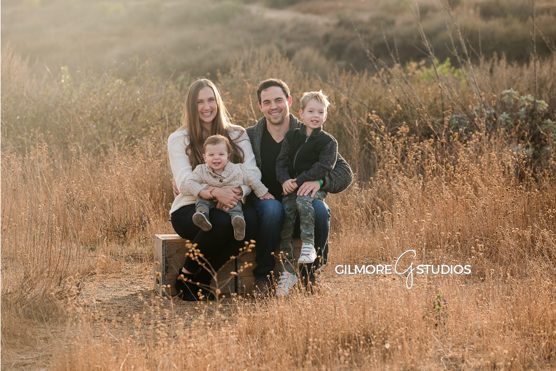 Family Mini Sessions in Newport Beach, Back Bay portrait photographer, children, families, outdoor locations, winter, fall, orange county, ca