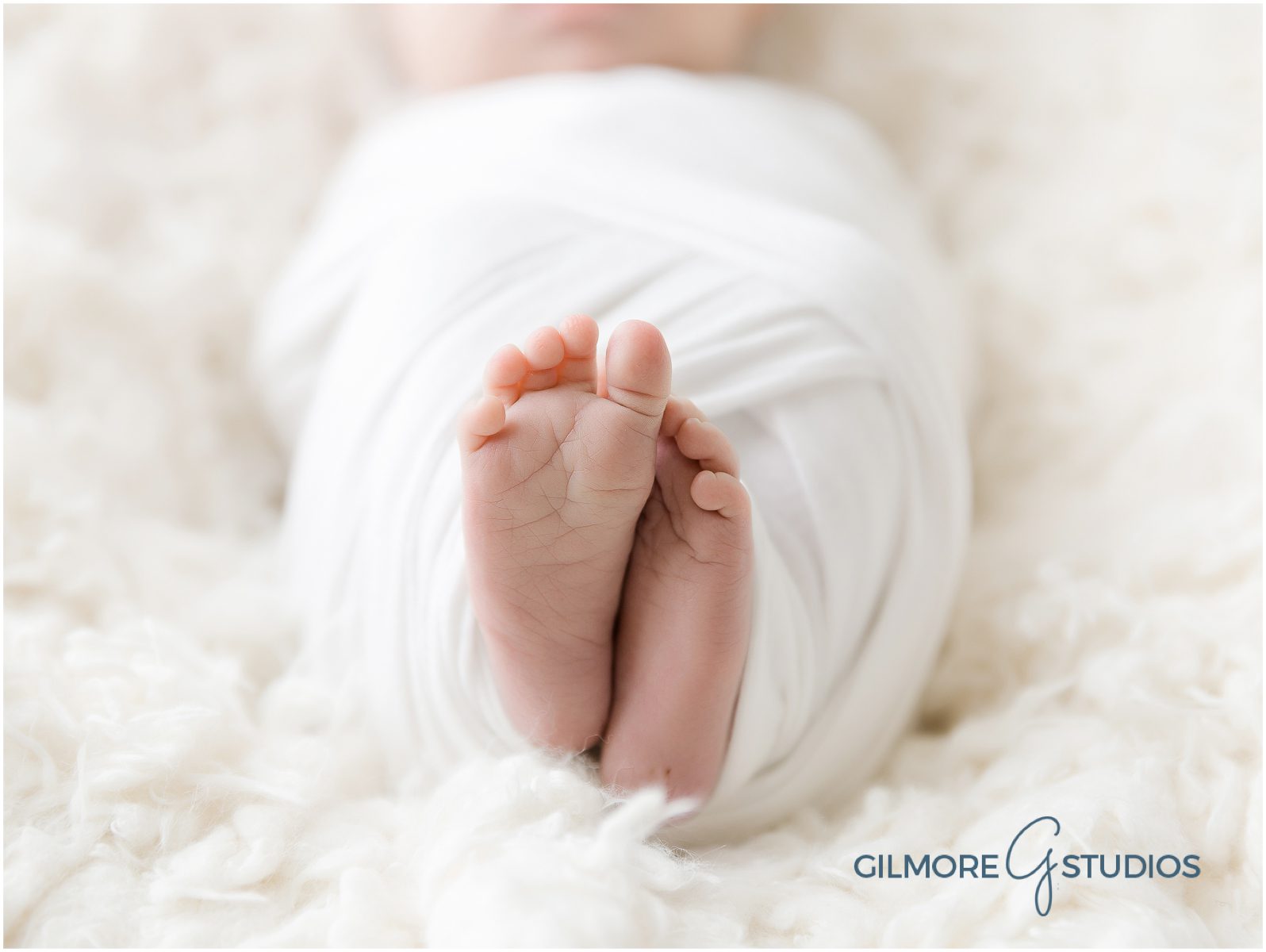 baby feet, barefoot, nursery, Orange County Baby Photography