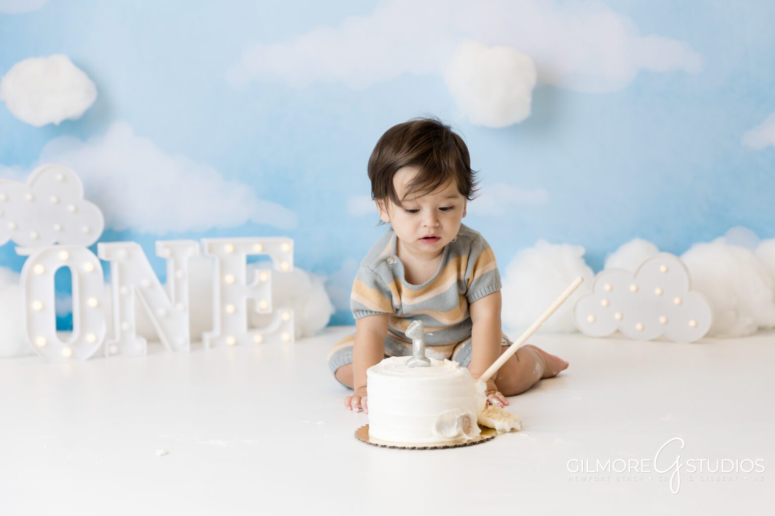 Blue Sky Cake Smash - Boys First Birthday - Gilmore Studios | Orange ...