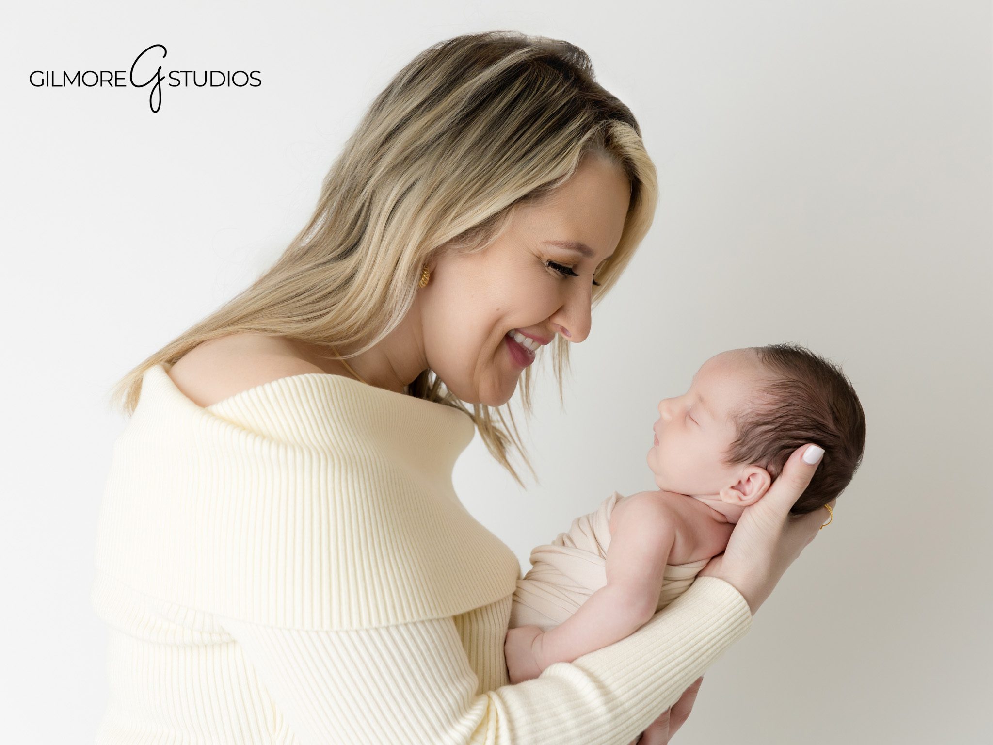 Mom and Baby, Newborn Portrait, Blue Wrap, Gilbert Photography