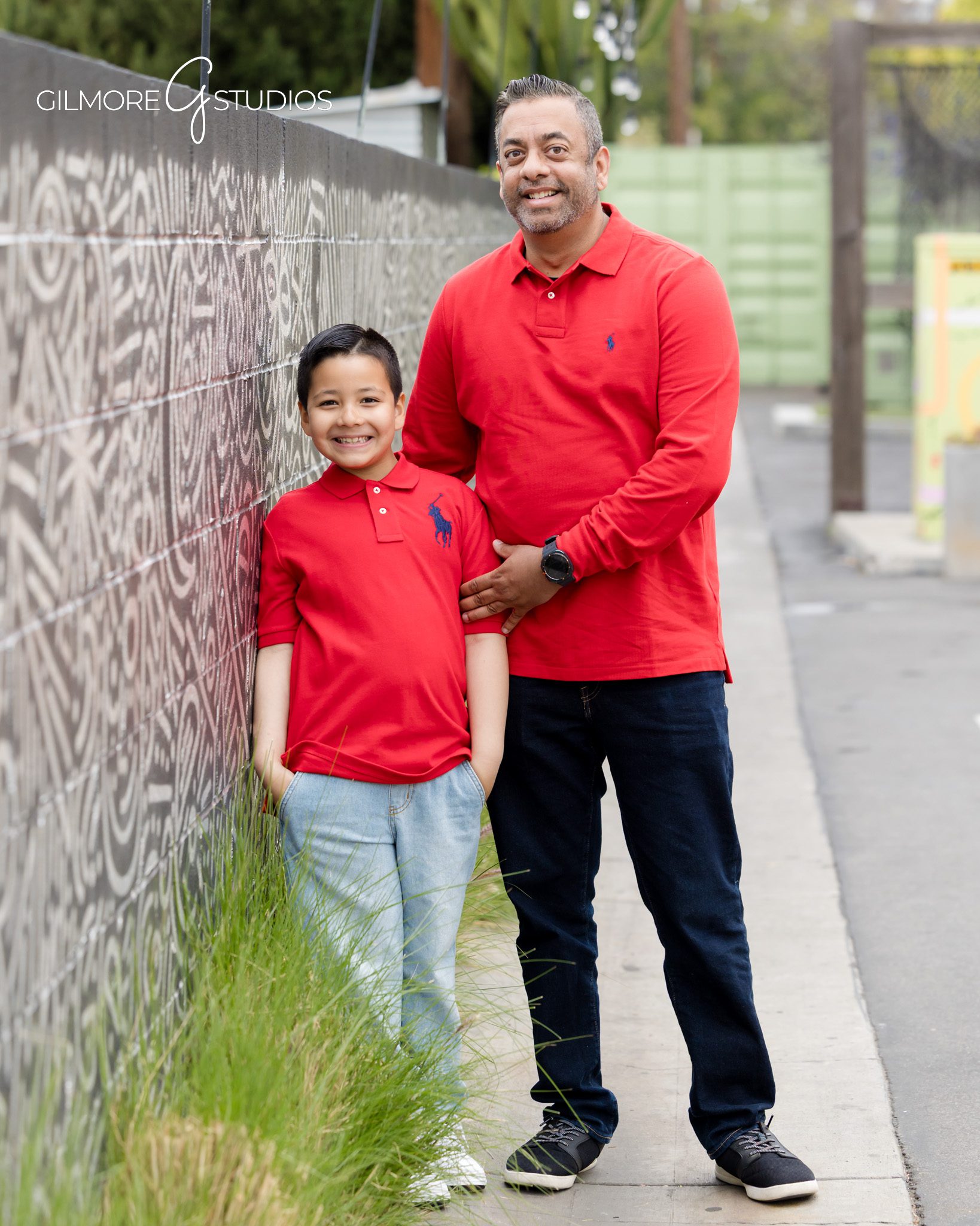 Dynamic Family Photoshoot - Costa Mesa - Modern Setting