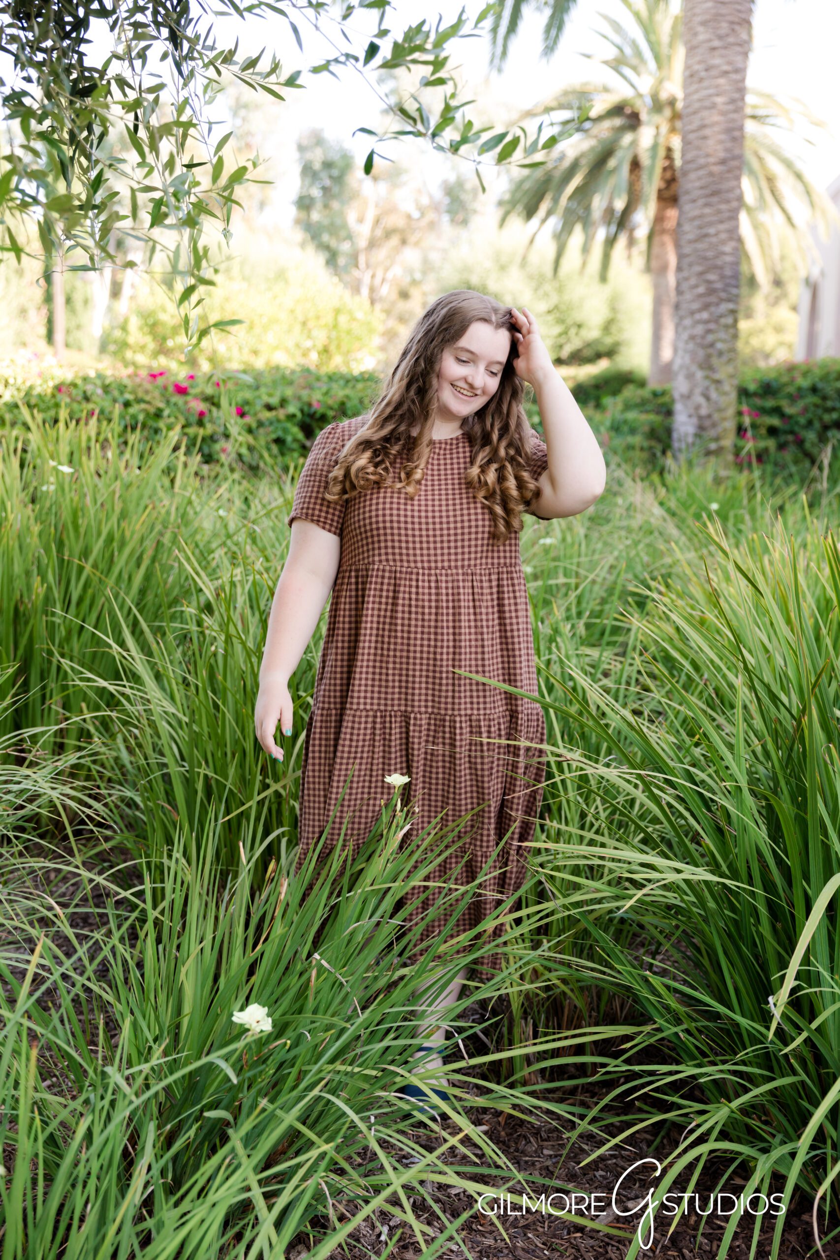 LDS Portrait – Soft Light – Temple Garden Setting
