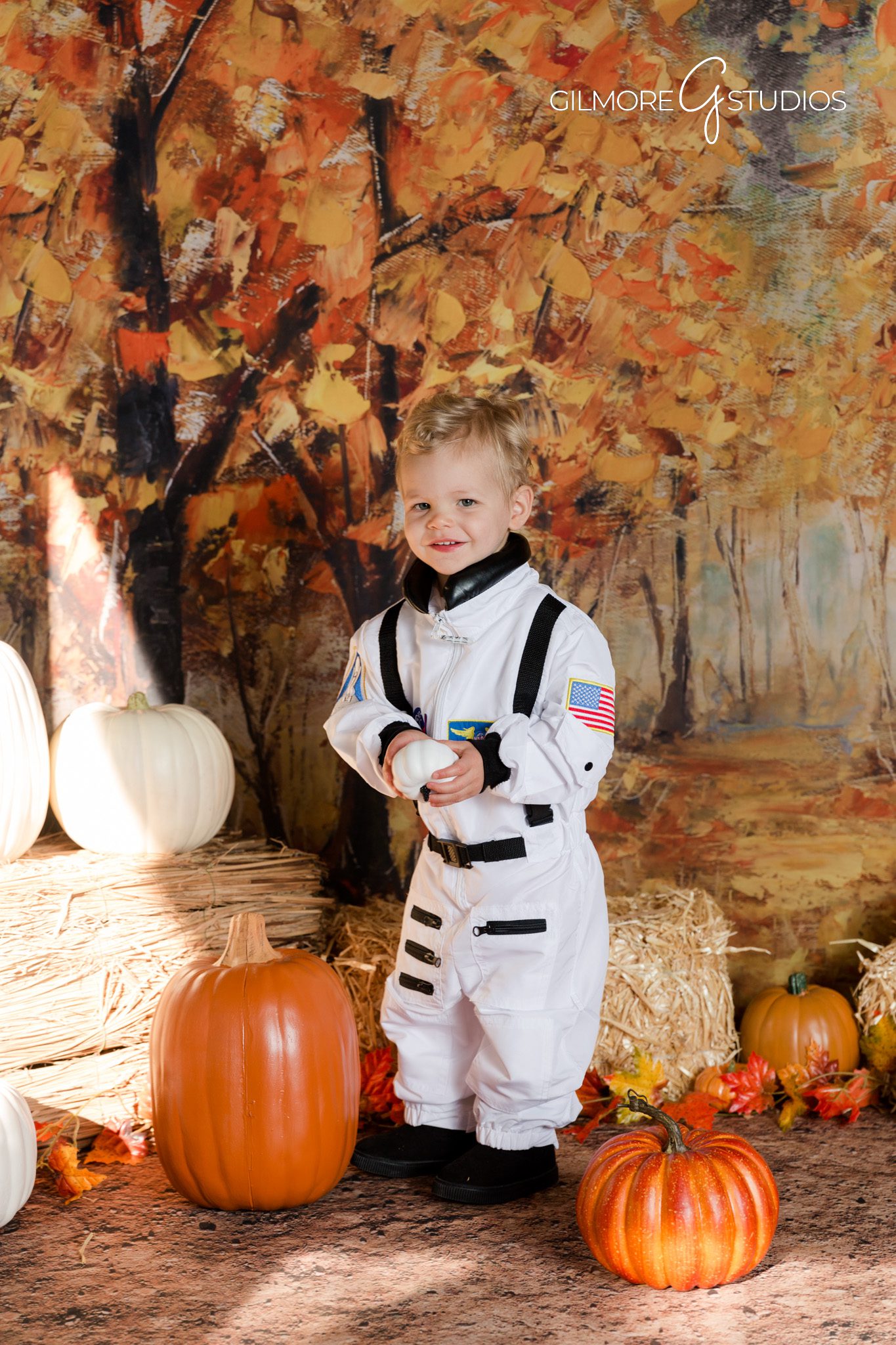 ilmore Studios Halloween – spell-casting photo – kids in costume