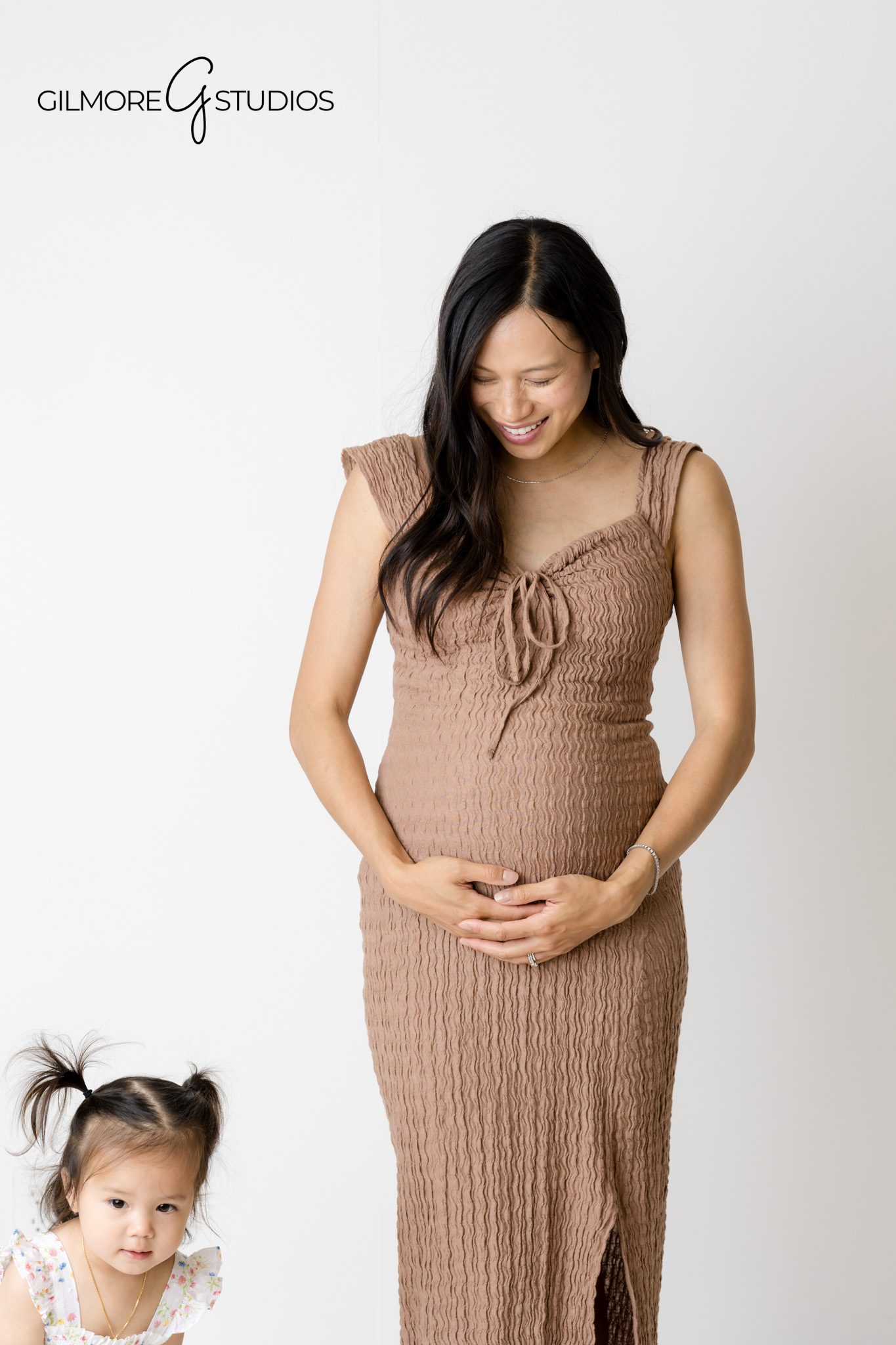 Motherhood-Photoshoot-Newport-Beach-Studio