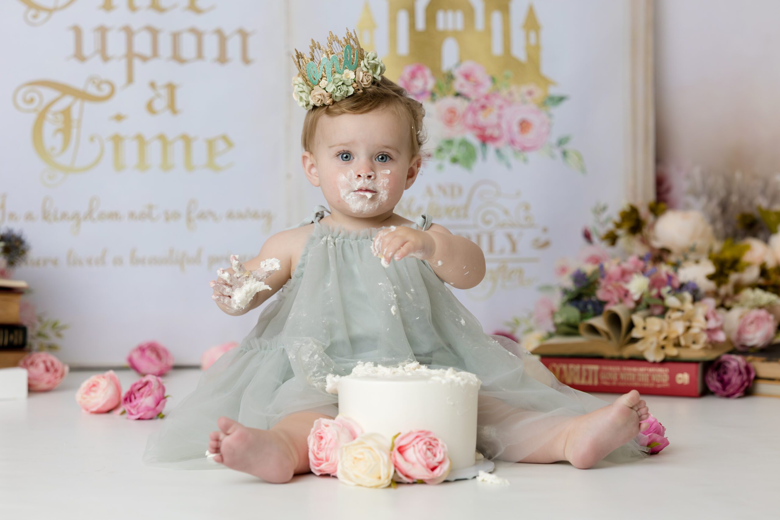 Cake-Smash-Session-Vintage-Story-Theme