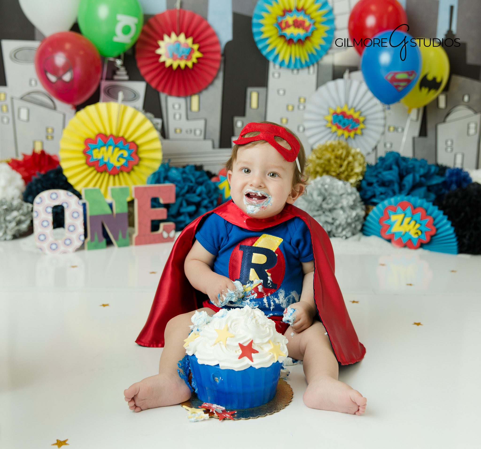 Little-Hero-Birthday-Smash-Session-Smile