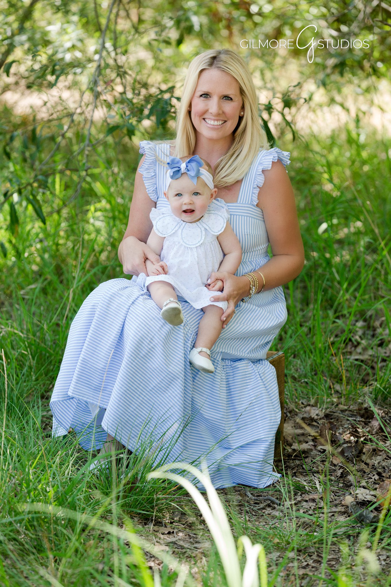 Playful-Birthday-Portraits-Mace-Canyon-Park