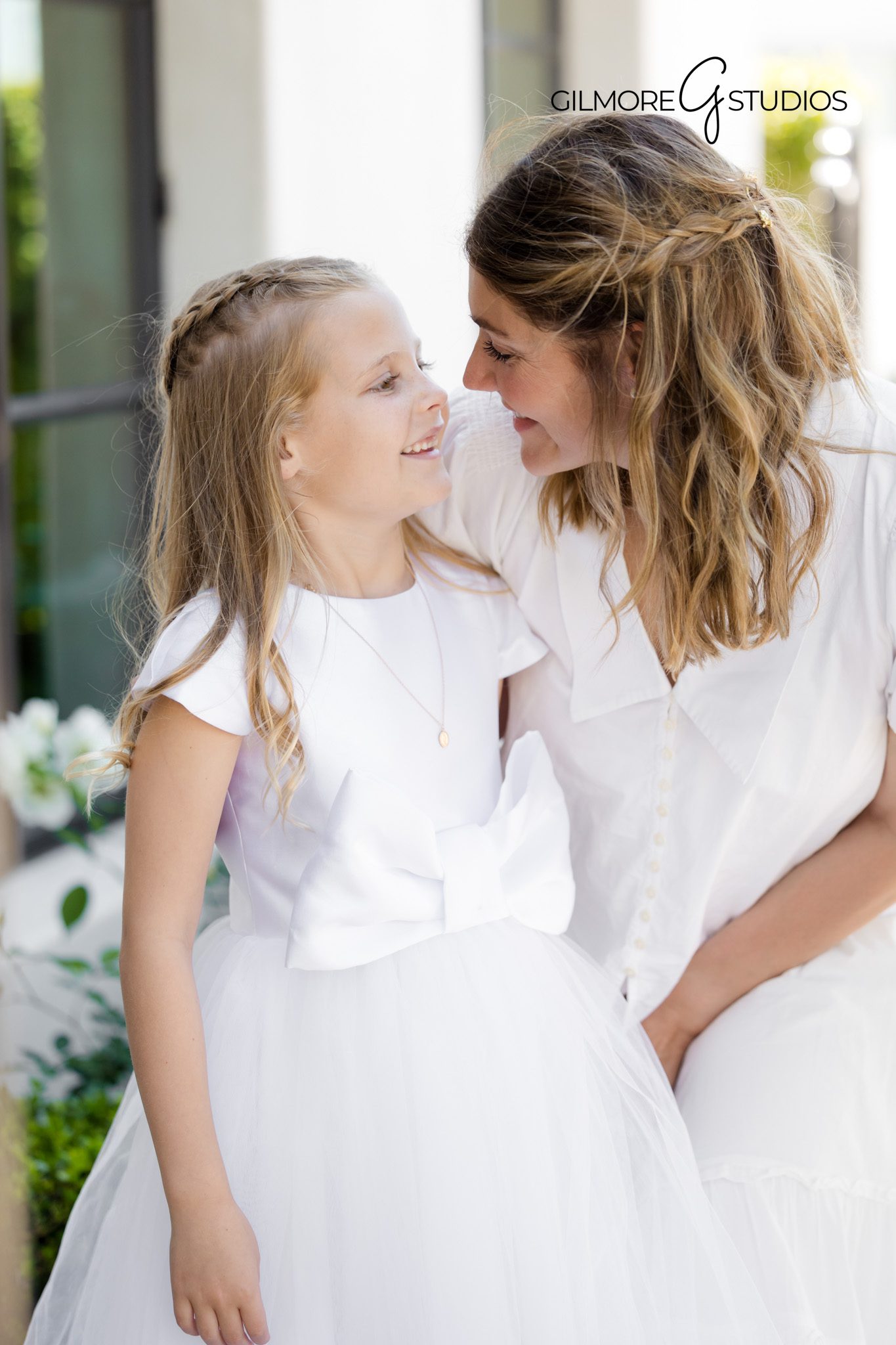 First-Communion-Session-Candid-Moment-Newport