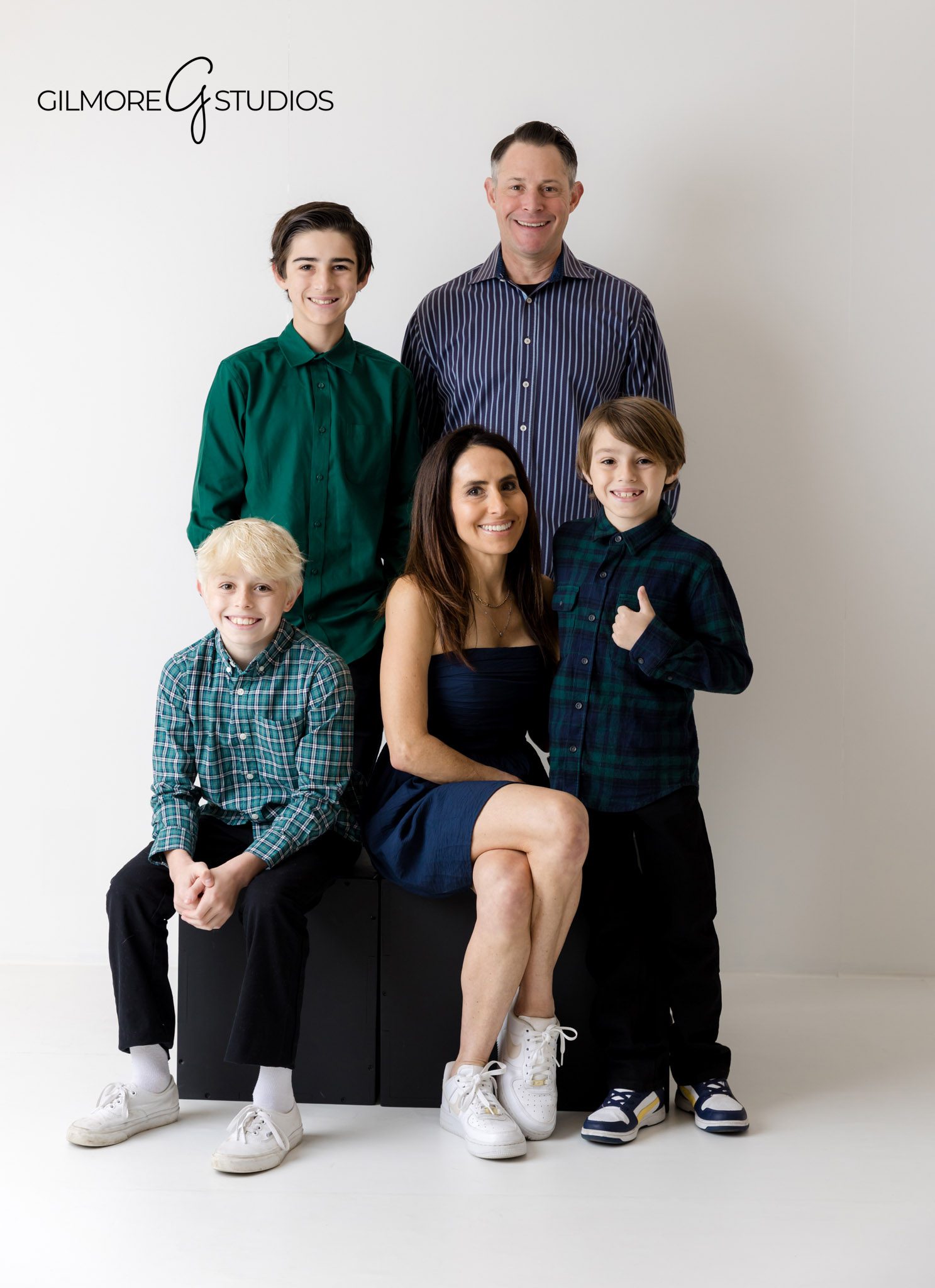 indoor family photography session, Newport Beach portrait photographer, mom and kids studio photo, classic family portrait idea