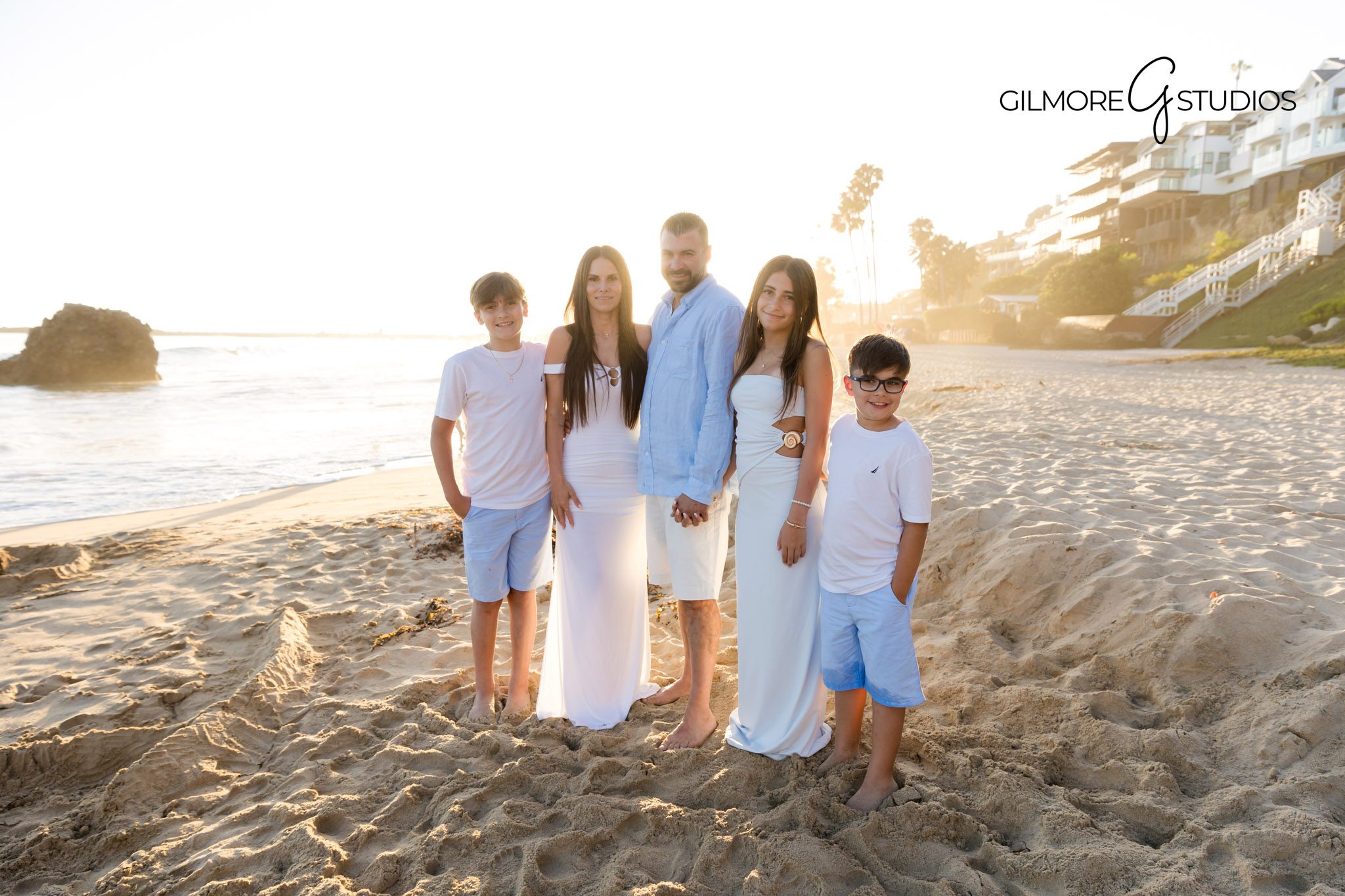 beach-family-photo-corona-del-mar