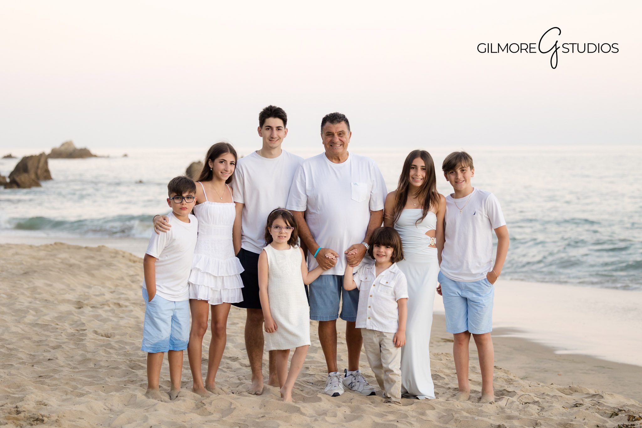 sunset-family-portrait-corona-del-mar