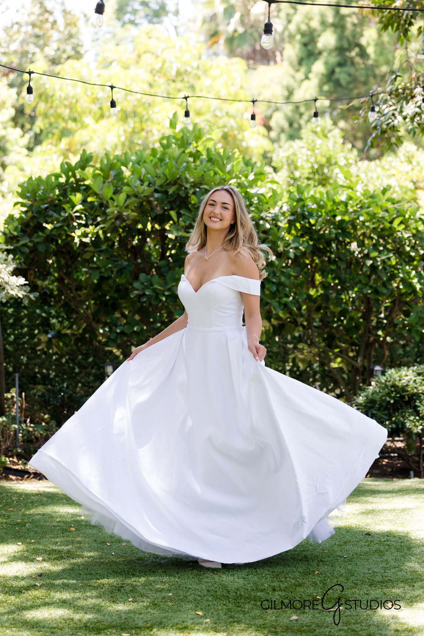 ncl-debutante-portrait-gilmore-studios


