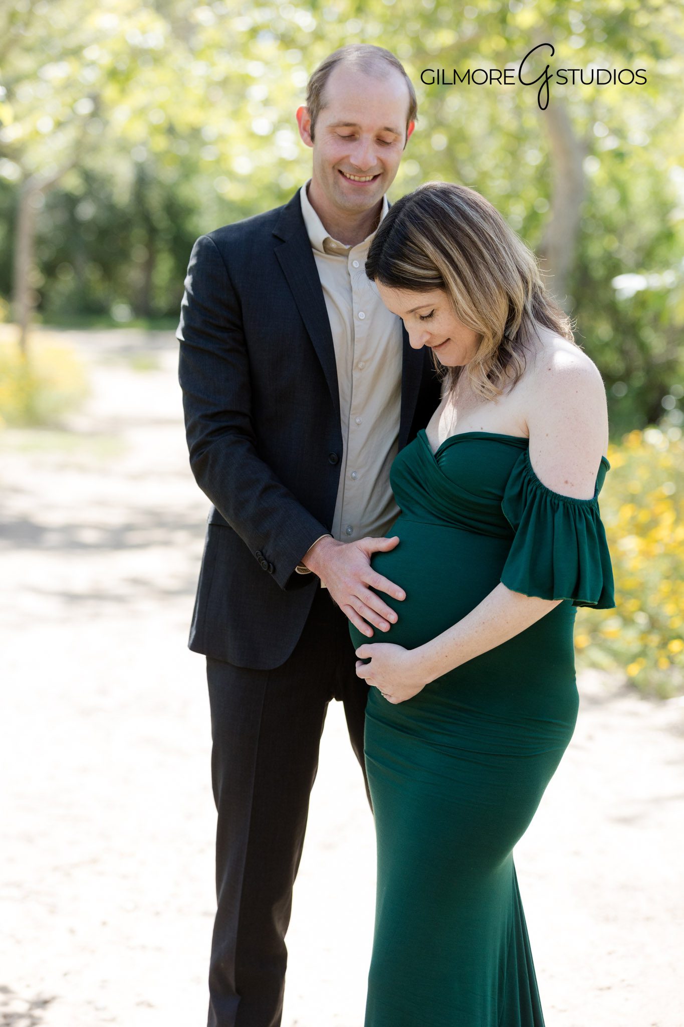 Canyon Park maternity session Gilbert AZ outdoor desert pregnancy shoot, Gilbert Arizona maternity portraits Canyon Park golden light photography