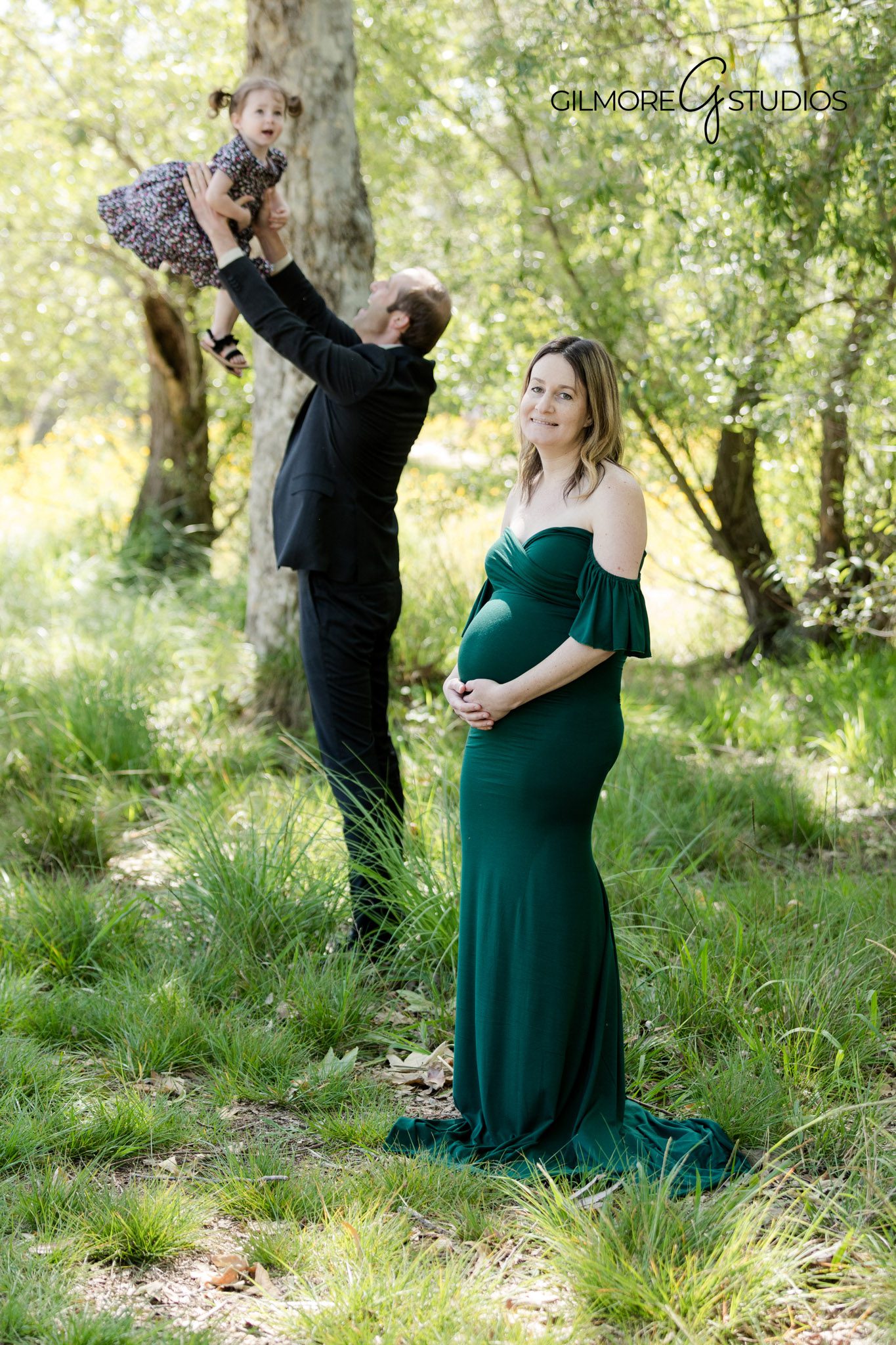 Arizona maternity photographer Gilbert Canyon Park outdoor pregnancy session, Maternity photoshoot Gilbert AZ Canyon Park maternity pictures inspiration