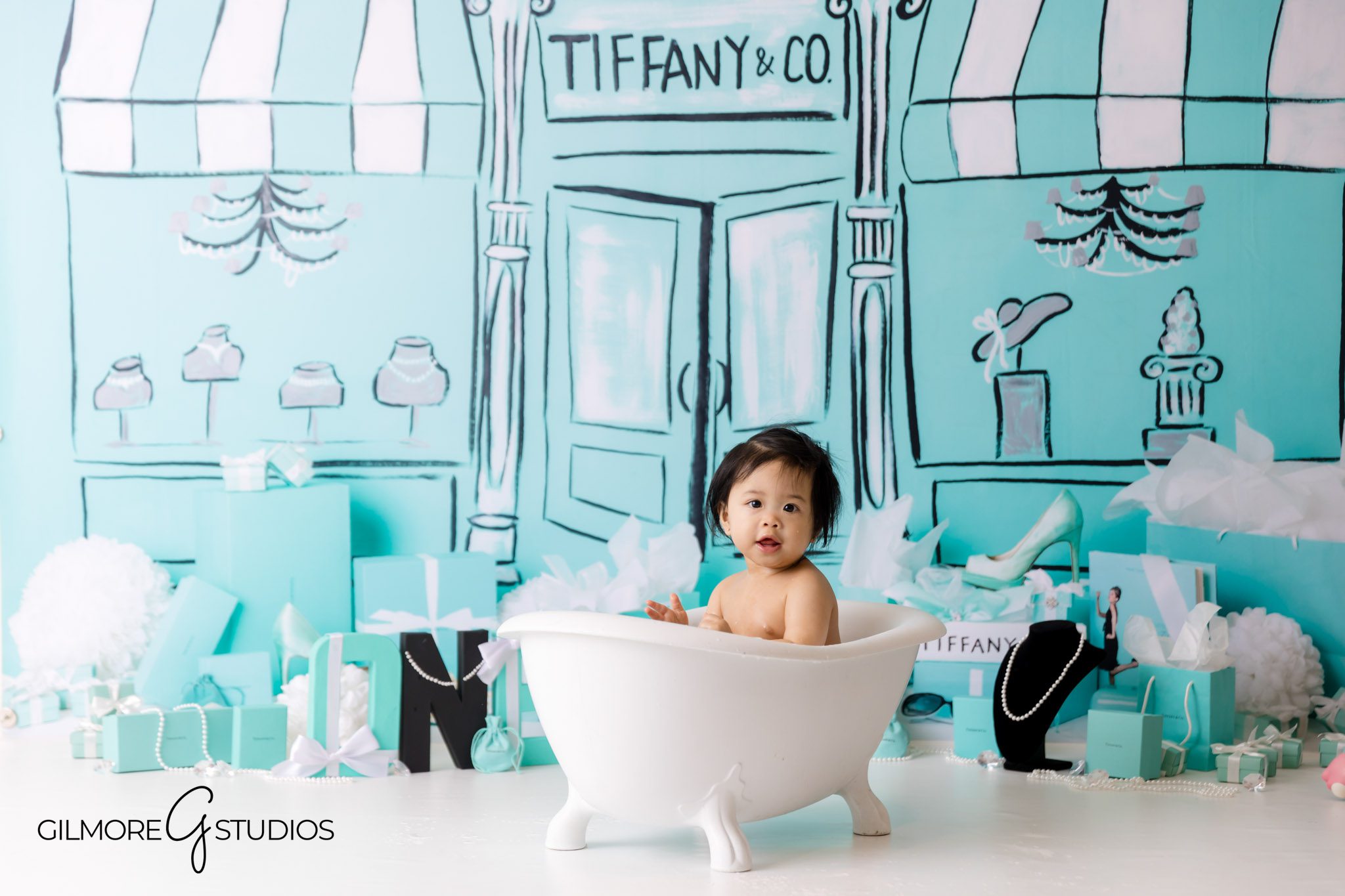 Tiffany birthday photography setup in studio, 
one year old portrait Tiffany theme photographer