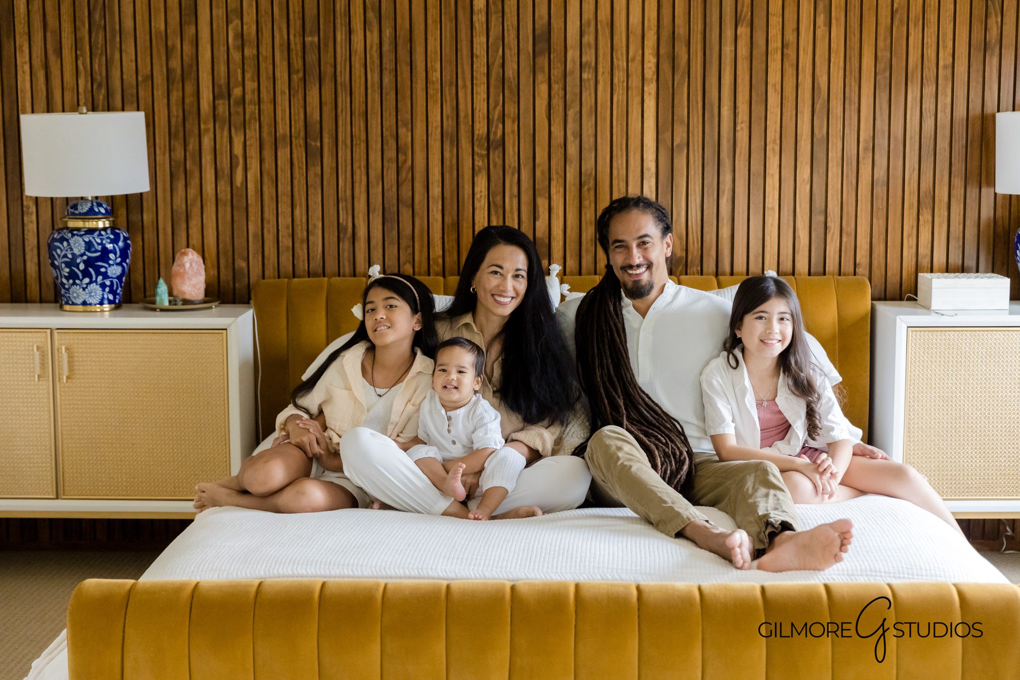 Gilbert AZ studio family photographer with classic portraits, Professional family photography in Gilbert AZ studio