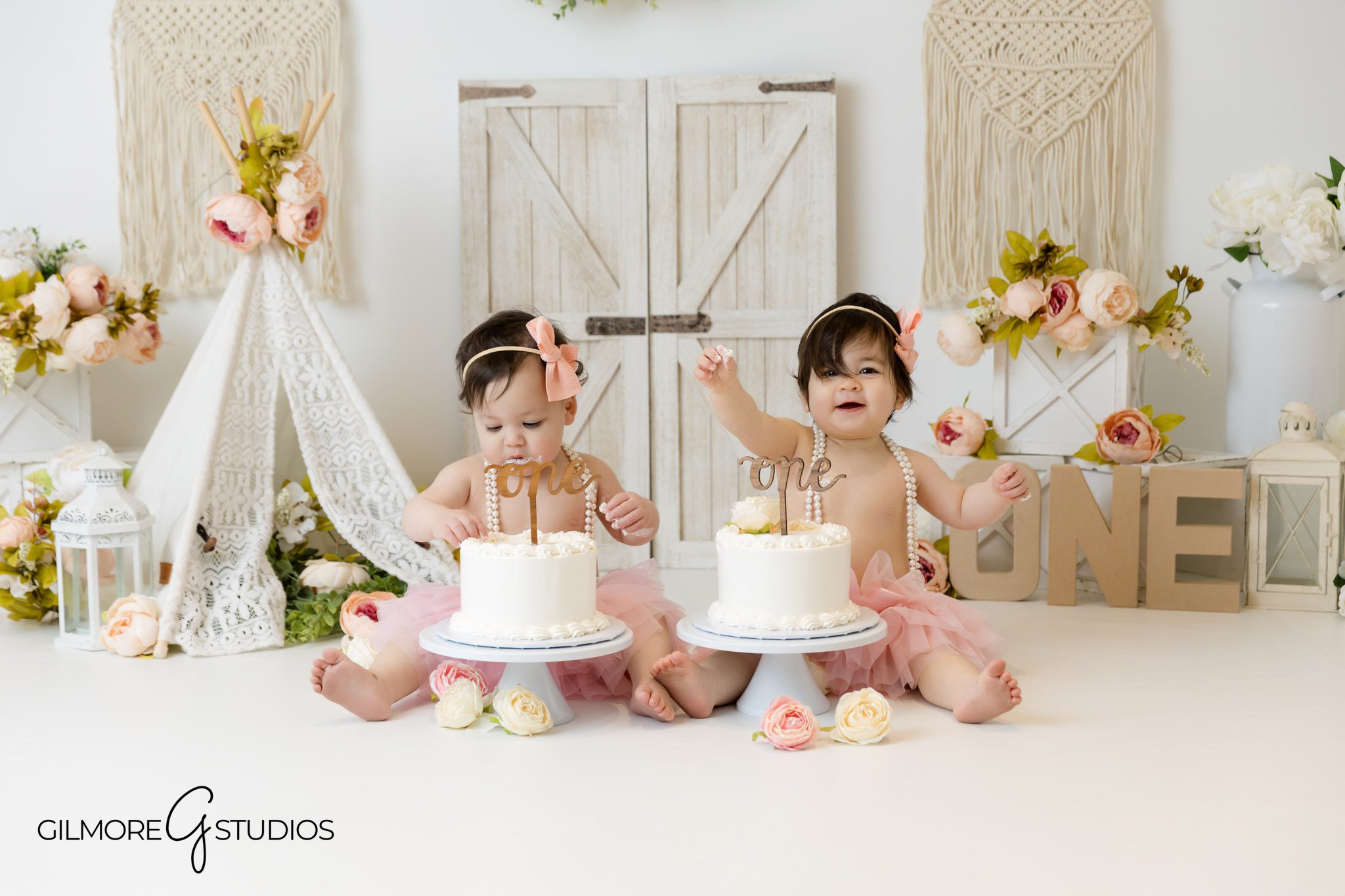 Rustic boho cake smash photography Newport Coast milestone portrait ideas, Newport Coast boho first birthday photographer rustic cake smash photos