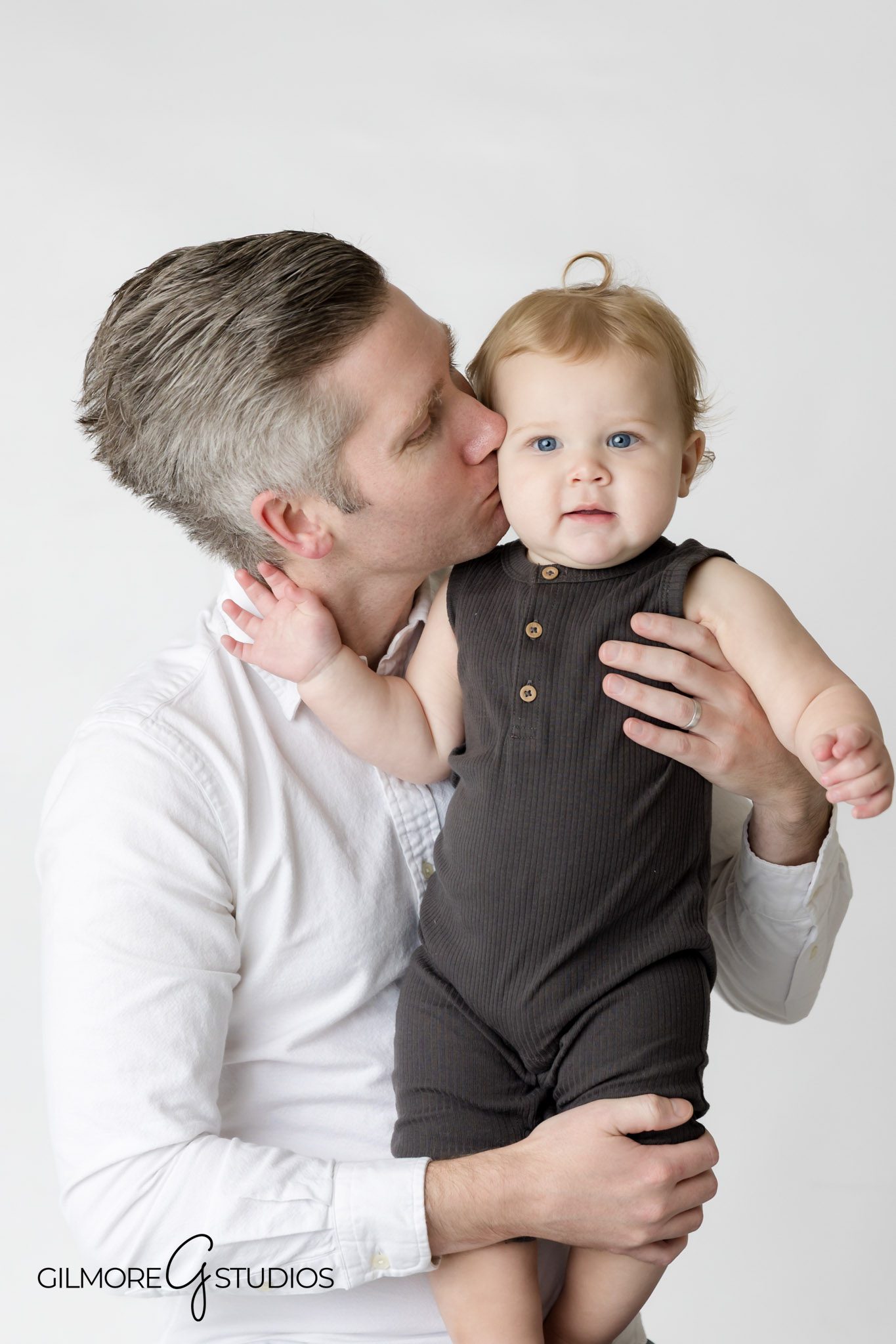 wild one boho first birthday photography session Newport Coast, rustic boho birthday cake smash photographer Orange County