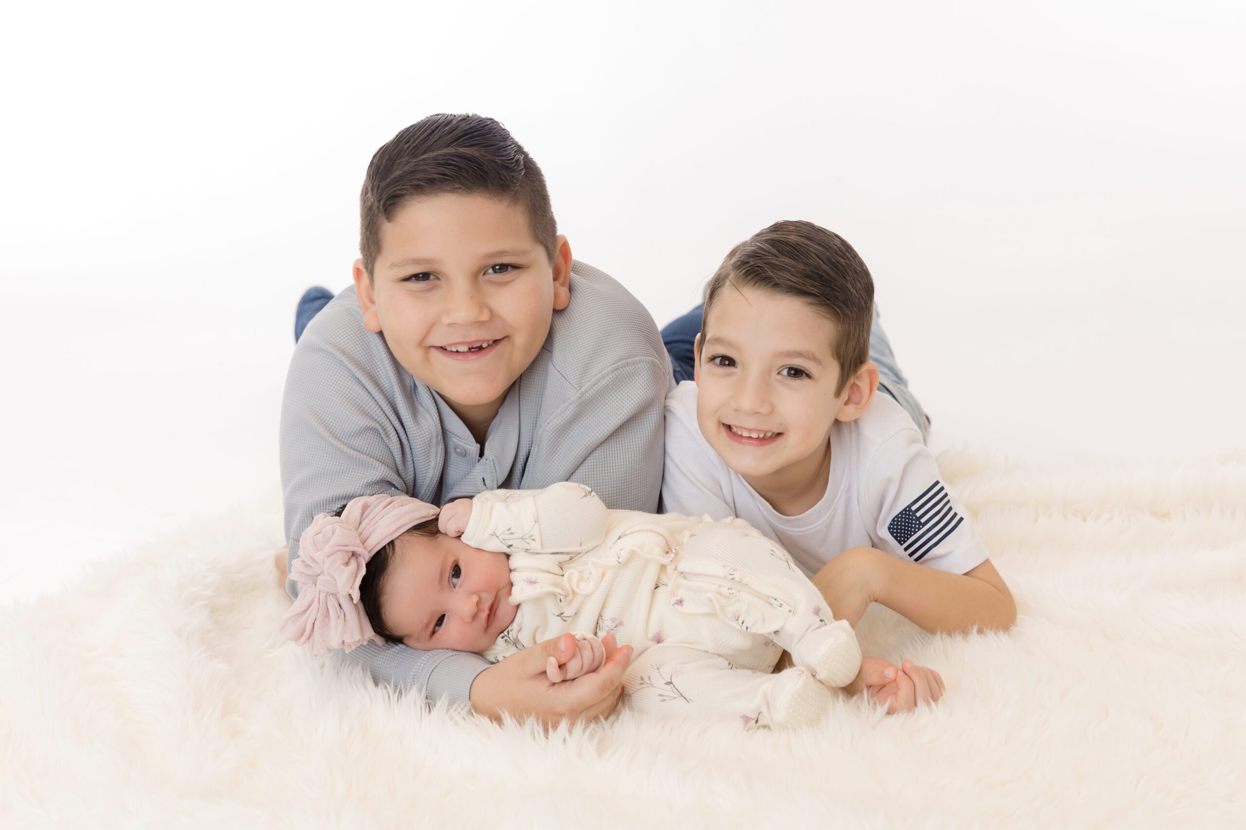 Murrieta newborn photographer family portraits lifestyle professional session, Baby photographer Murrieta CA newborn family portraits professional inspiration