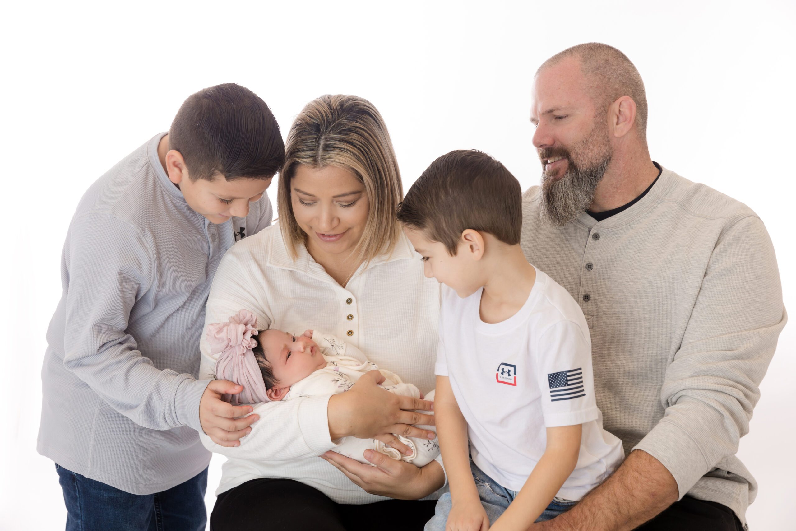 Family photographer Murrieta California newborn portraits professional photography, Murrieta newborn family session photographer baby portraits candid lifestyle