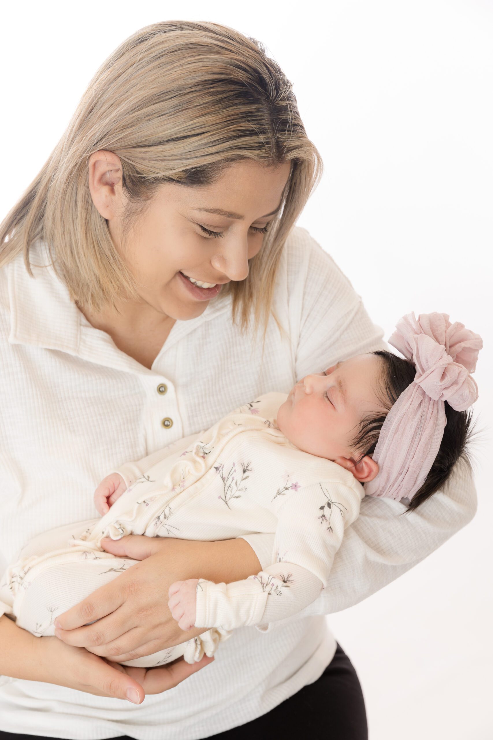 Lifestyle newborn session Murrieta CA family photographer portraits inspiration, Murrieta newborn family photos professional photographer baby portraits session