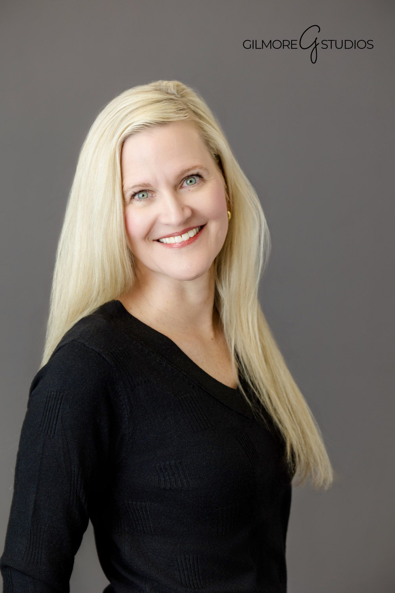 Professional lifestyle branding headshots Gilbert Arizona photographer portraits, Gilbert AZ business headshot photography professional portraits inspiration