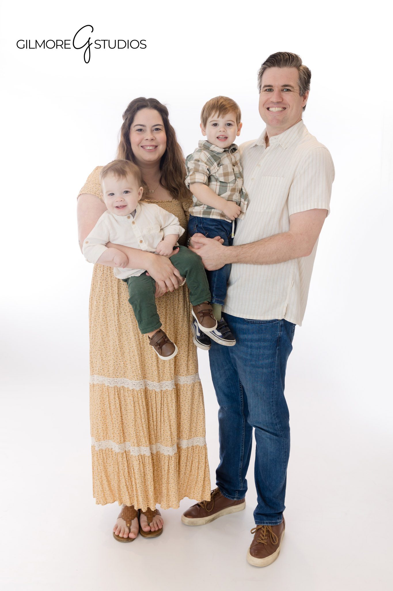 Professional 1st birthday portraits Newport Beach cake smash photography studio

Baby cake smash Gilbert AZ photographer first birthday portraits professional photos