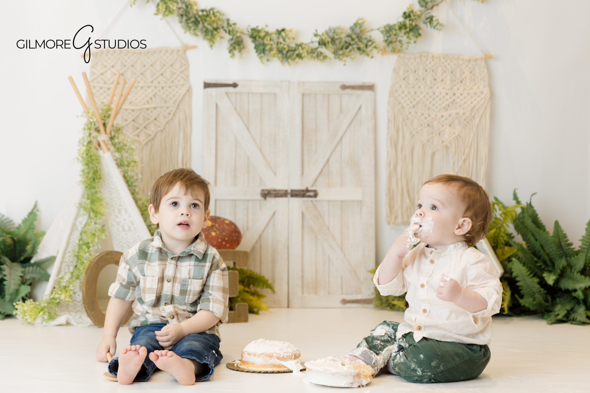 Creative cake smash birthday ideas for baby portraits Newport Beach photographer, First birthday baby portraits cake smash professional photos Gilbert Arizona studio